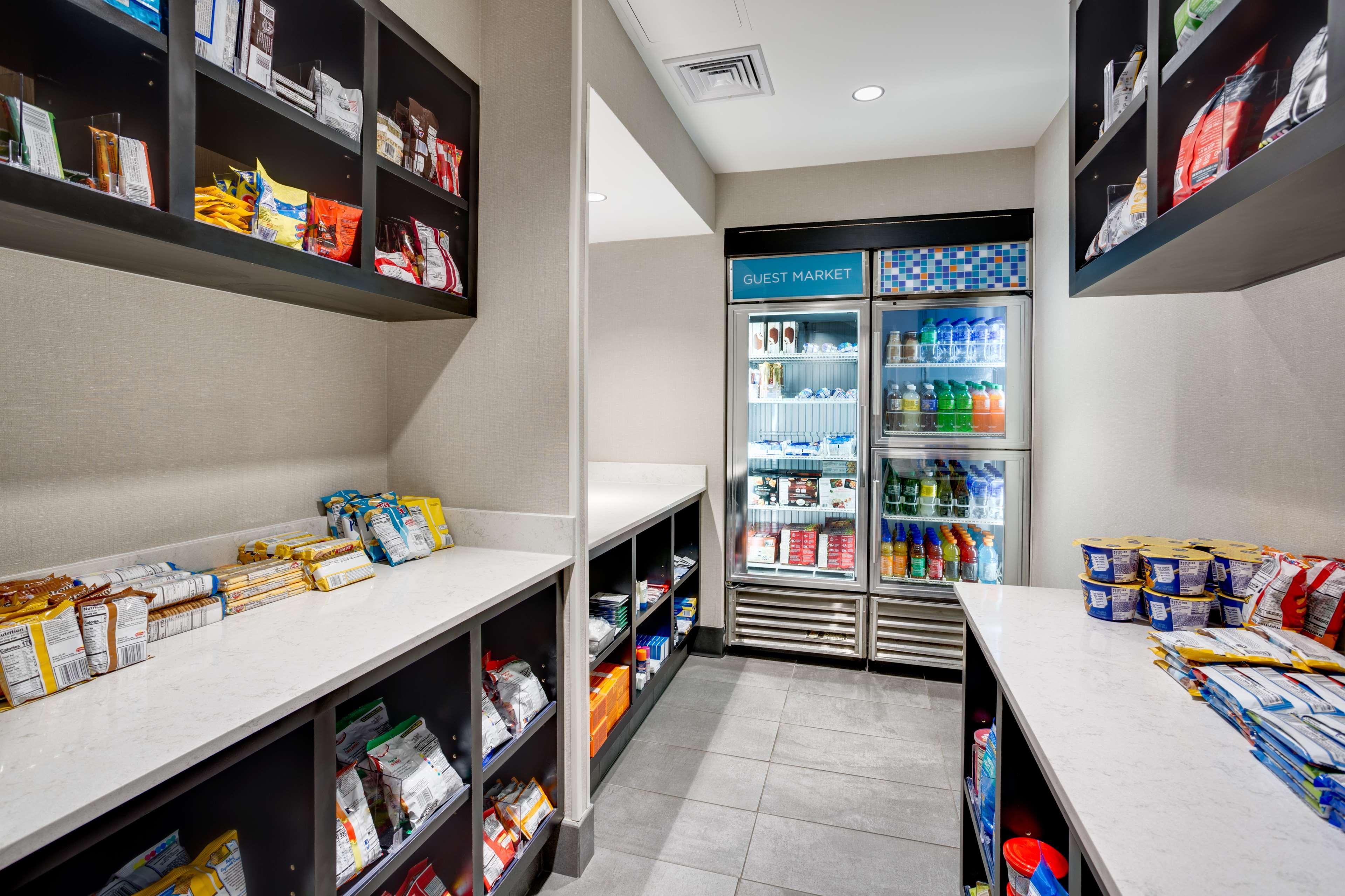 Отель Hyatt House Boston Уолтем Экстерьер фото