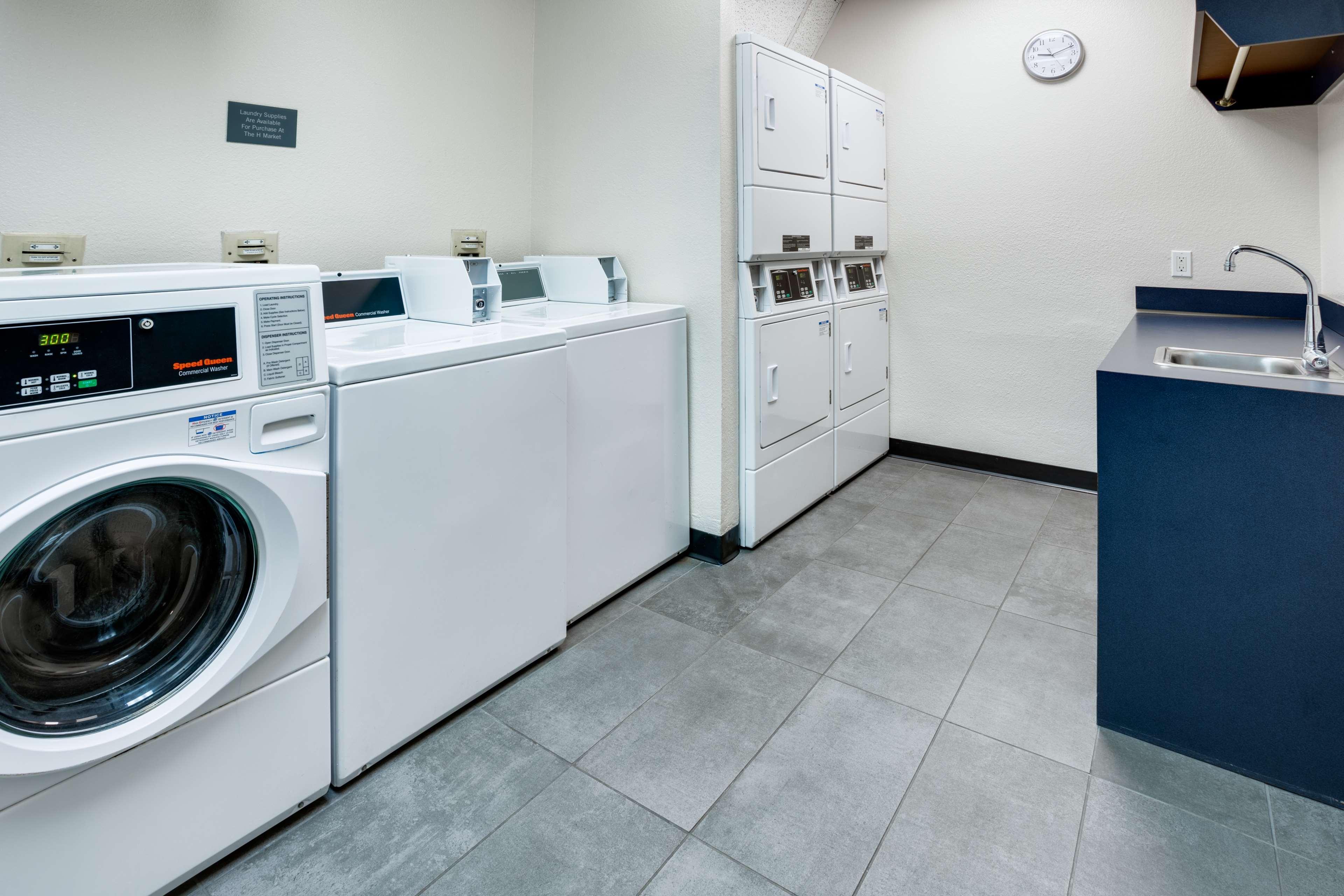Отель Hyatt House Boston Уолтем Экстерьер фото