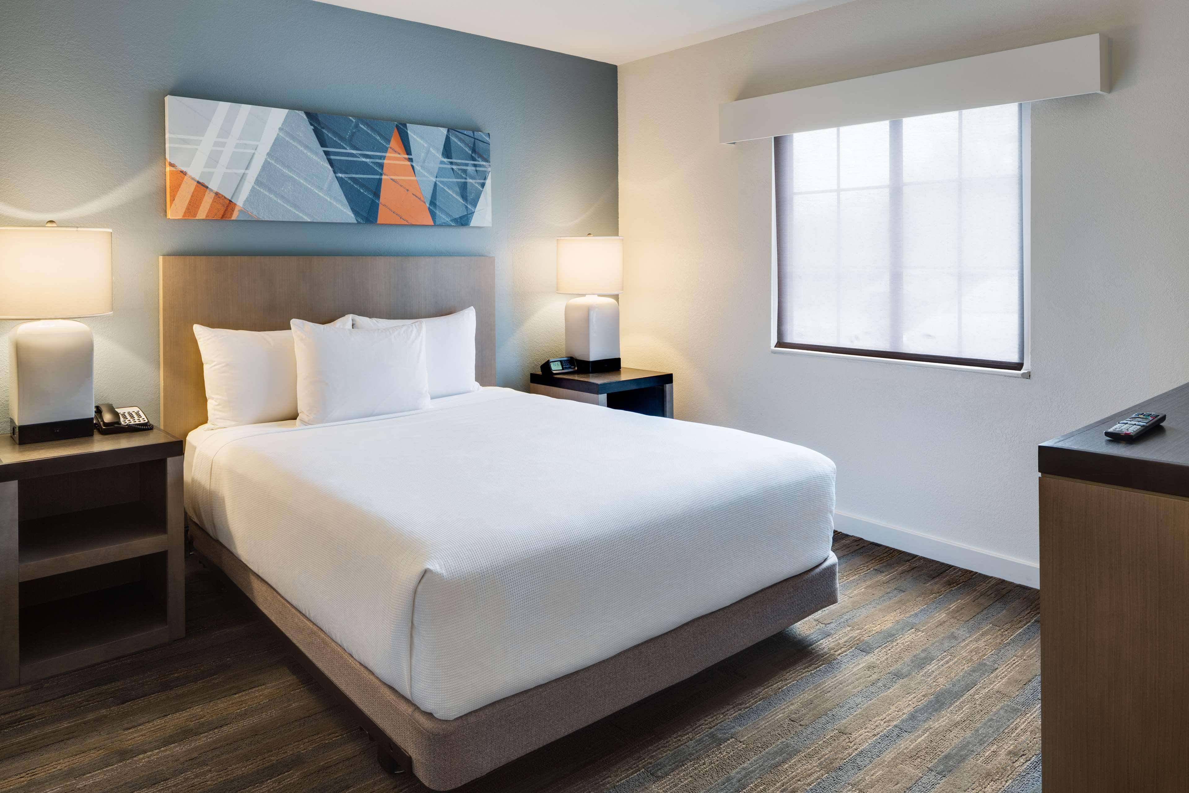 Отель Hyatt House Boston Уолтем Экстерьер фото