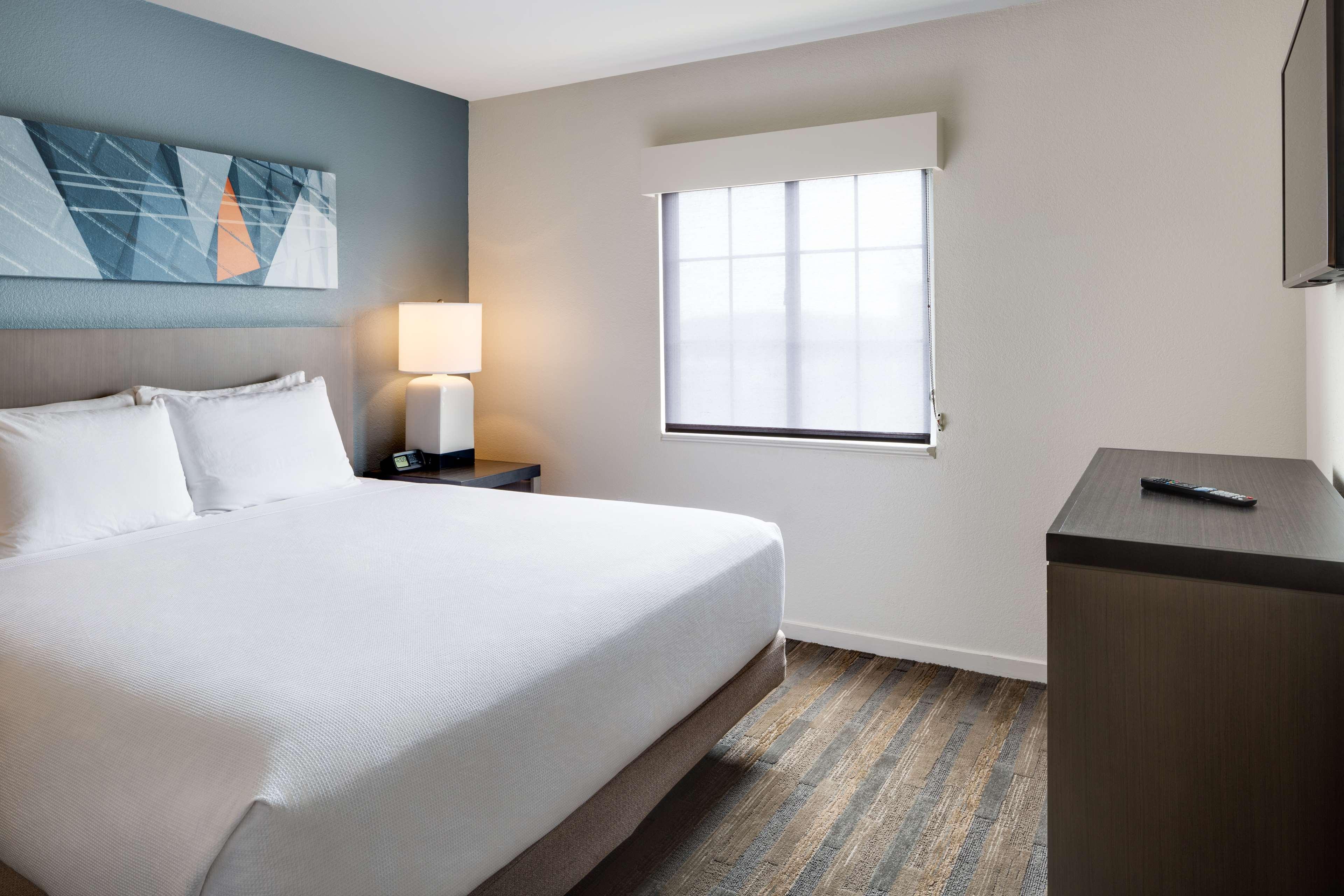 Отель Hyatt House Boston Уолтем Экстерьер фото